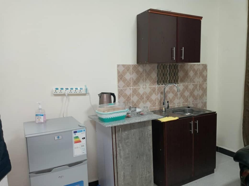Betsi Bed & Breakfast Addis Ababa Bagian luar foto